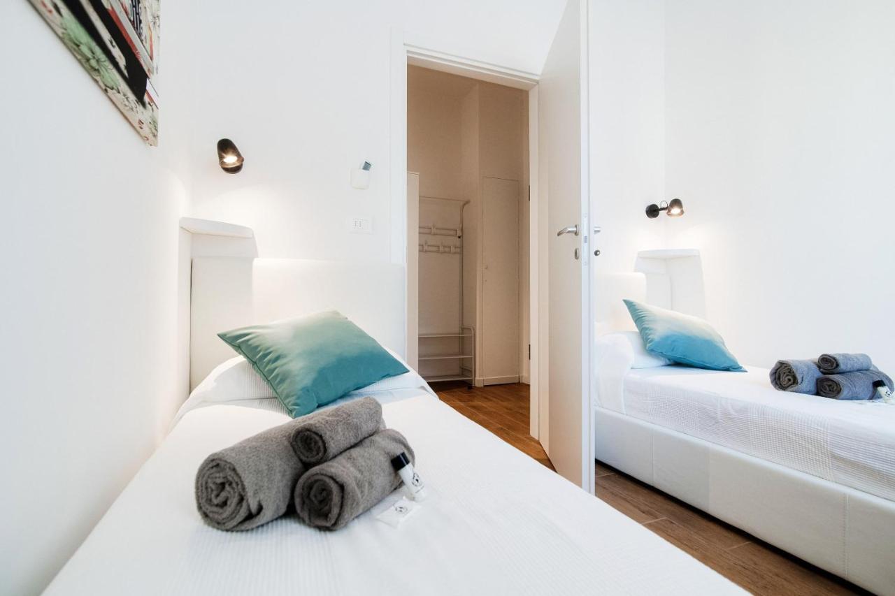 White Loft Como Central - The House Of Travelers Экстерьер фото