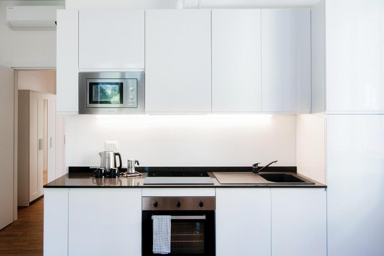 White Loft Como Central - The House Of Travelers Экстерьер фото