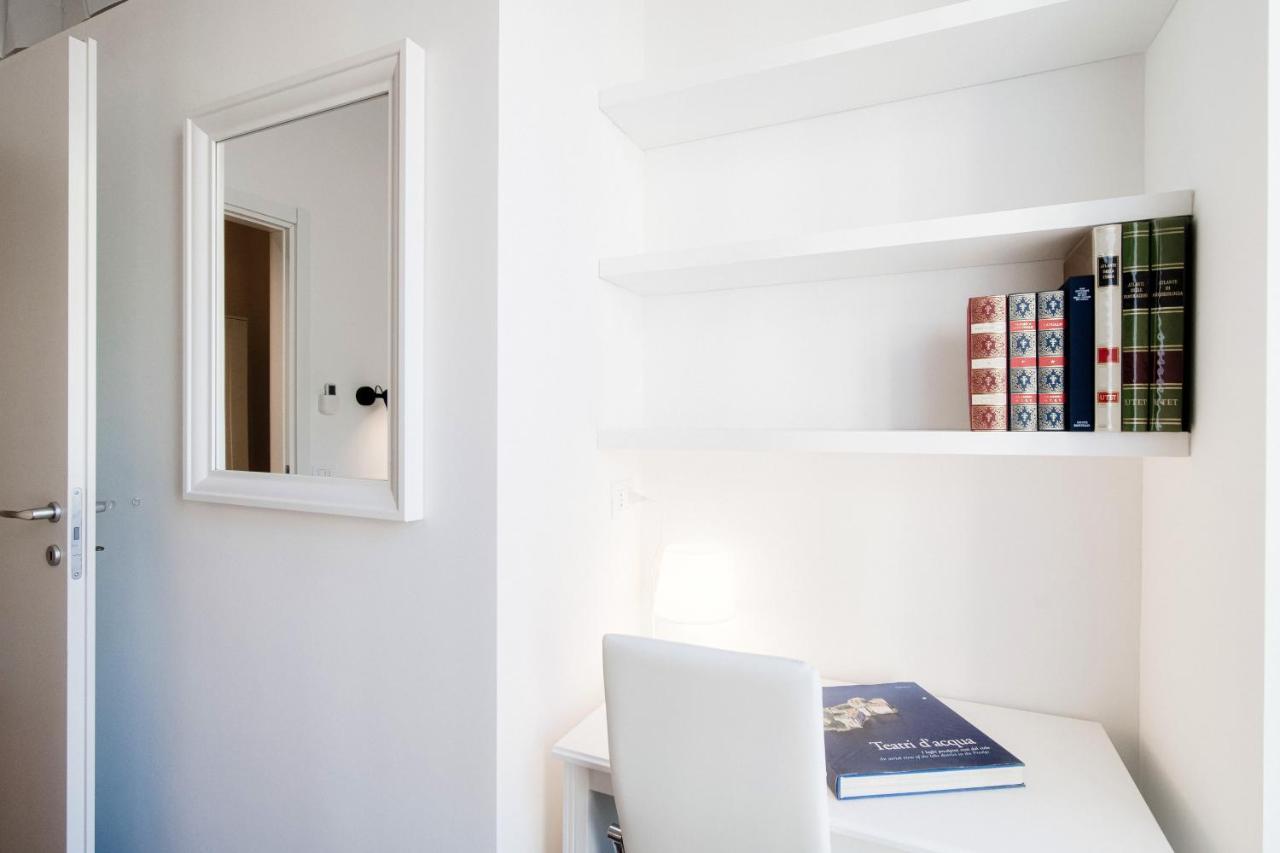 White Loft Como Central - The House Of Travelers Экстерьер фото
