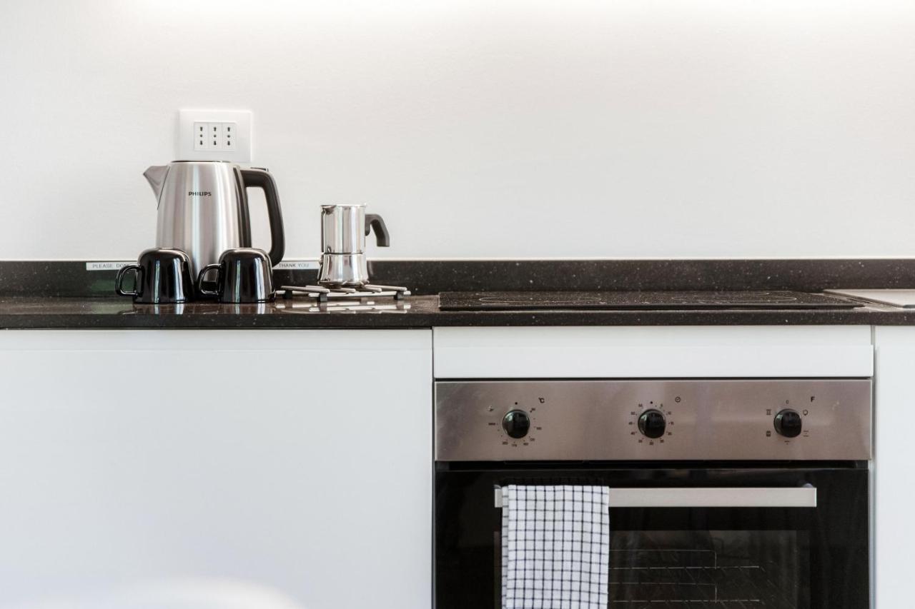 White Loft Como Central - The House Of Travelers Экстерьер фото
